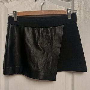 Wilfred Free Vegan Leather Skort